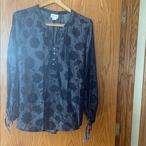 Liz Claiborne Navy Floral Button-Up Top